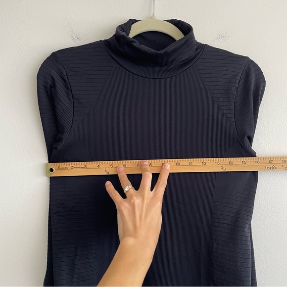 Athleta Flurry Blizzard Rib Turtleneck running performance base layer stretchy S - Picture 12 of 13